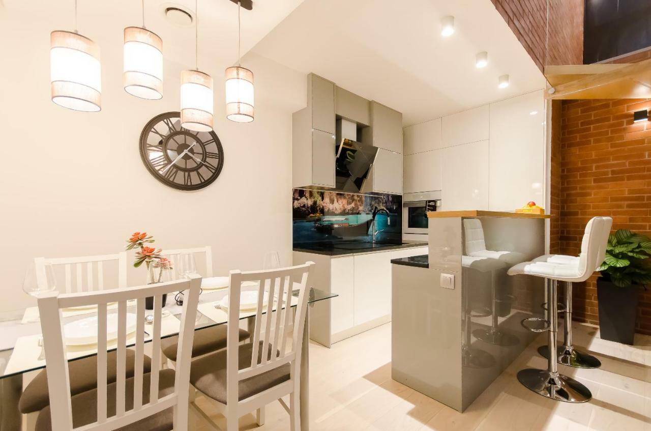 Central Penthouse With Terrace Cracóvia Exterior foto